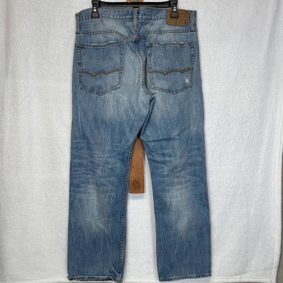 American Eagle Medium Wash Distressed Relaxed Straight Leg Jeans Size 34 x 30 - Picture 3 of 6